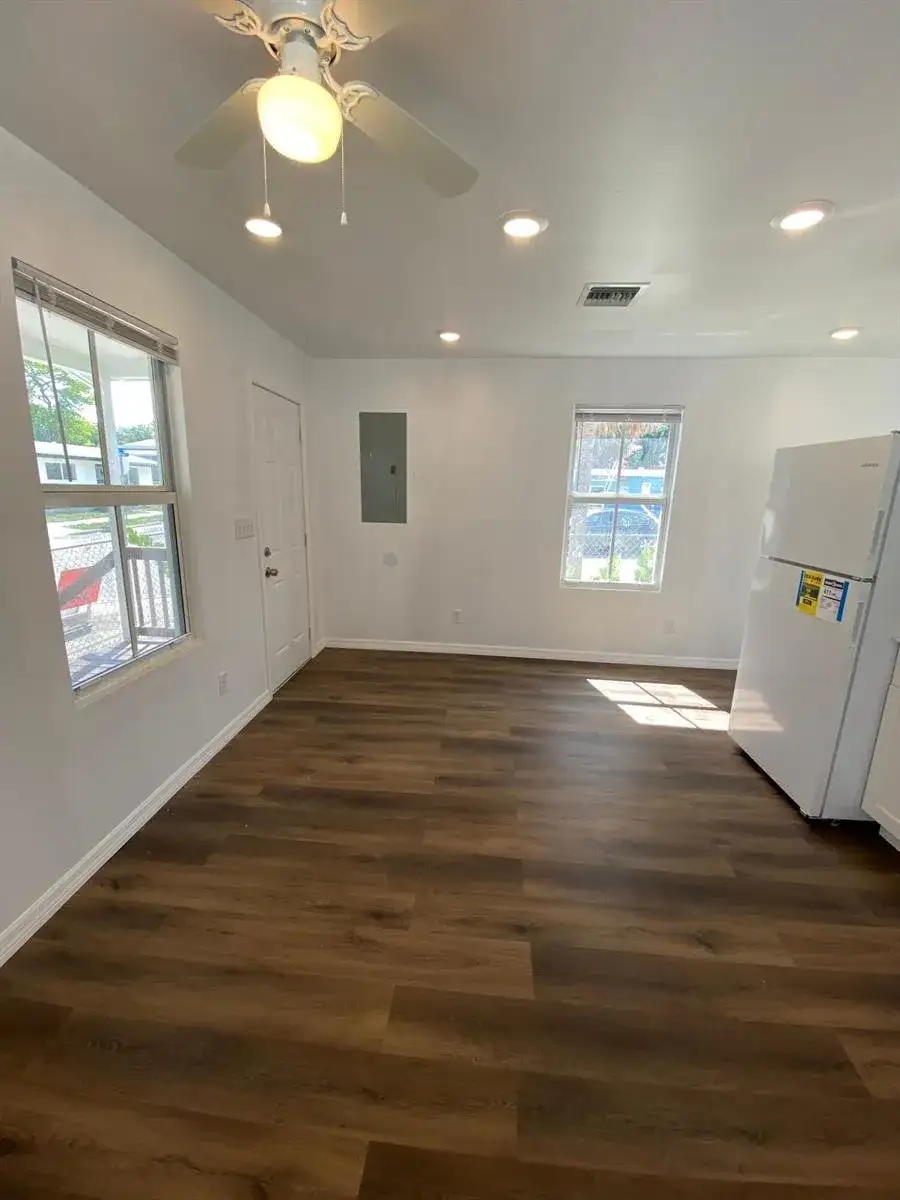 641 6th Street, West Palm Beach FL 33401 photo 5