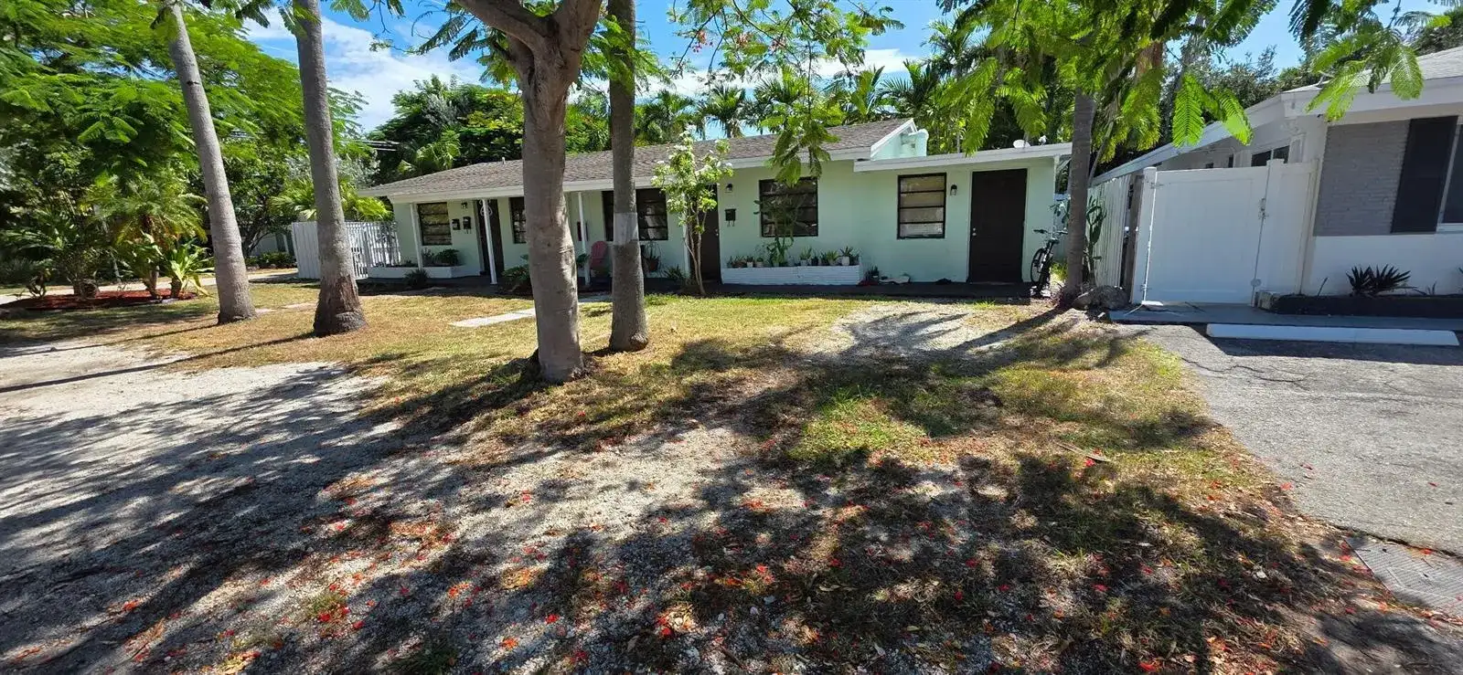 1044 NE 10th Avenue, Fort Lauderdale FL 33304 photo 2