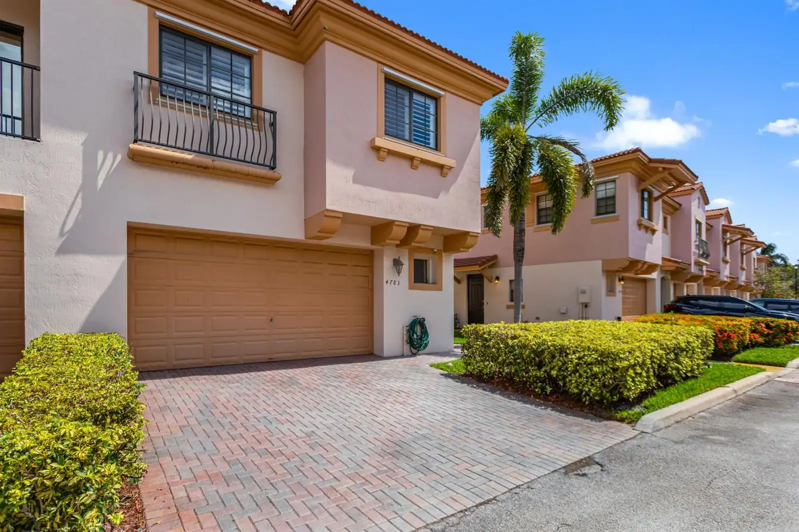 4783 PRESERVE Street, Coconut Creek FL 33073 photo 3