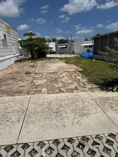 23 Briny Breezes Boulevard, Briny Breezes FL 33435 photo 4