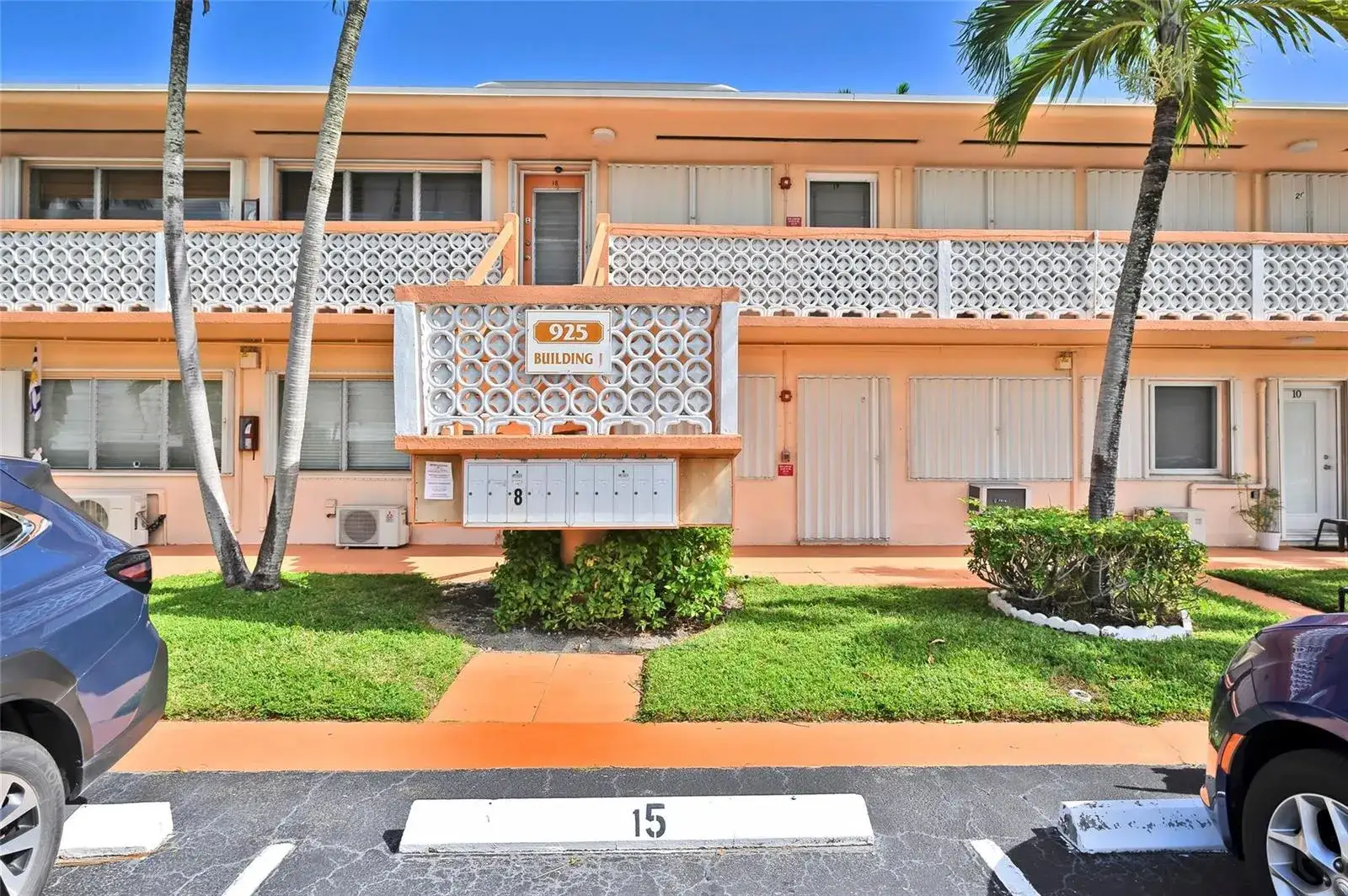 925 SW 11th Avenue Unit j17, Hallandale Beach FL 33009 photo 5