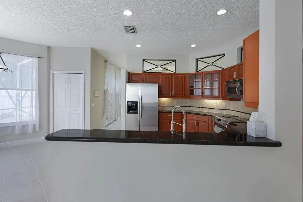 7259 Norwich Lane, Boynton Beach FL 33436 photo 3