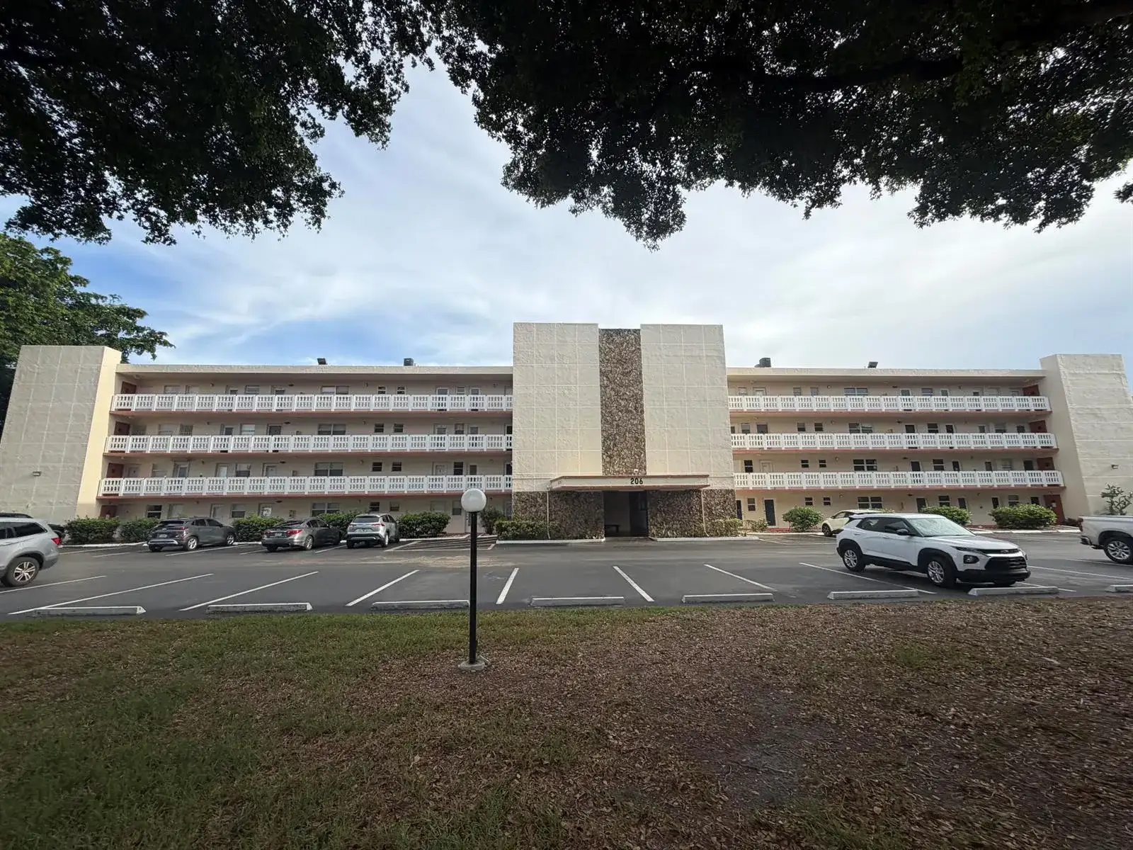 206 SE 10TH Street # 201, Dania Beach FL 33004 photo 5
