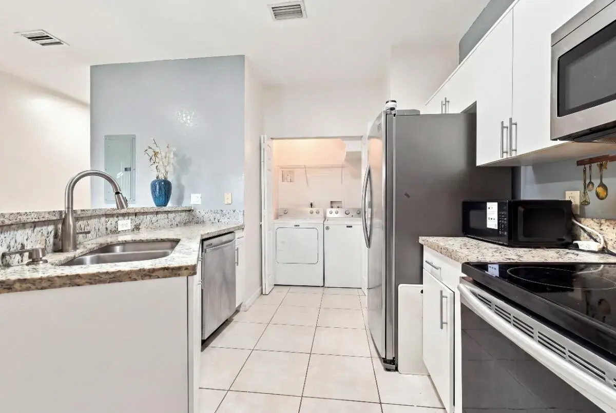 406 W SANTA CATALINA Circle # 406, North Lauderdale FL 33068