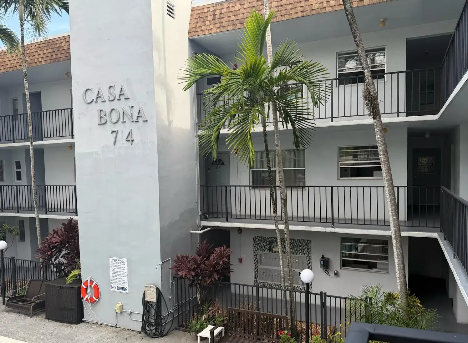 714 NE 10th Street # 205, Hallandale Beach FL 33009