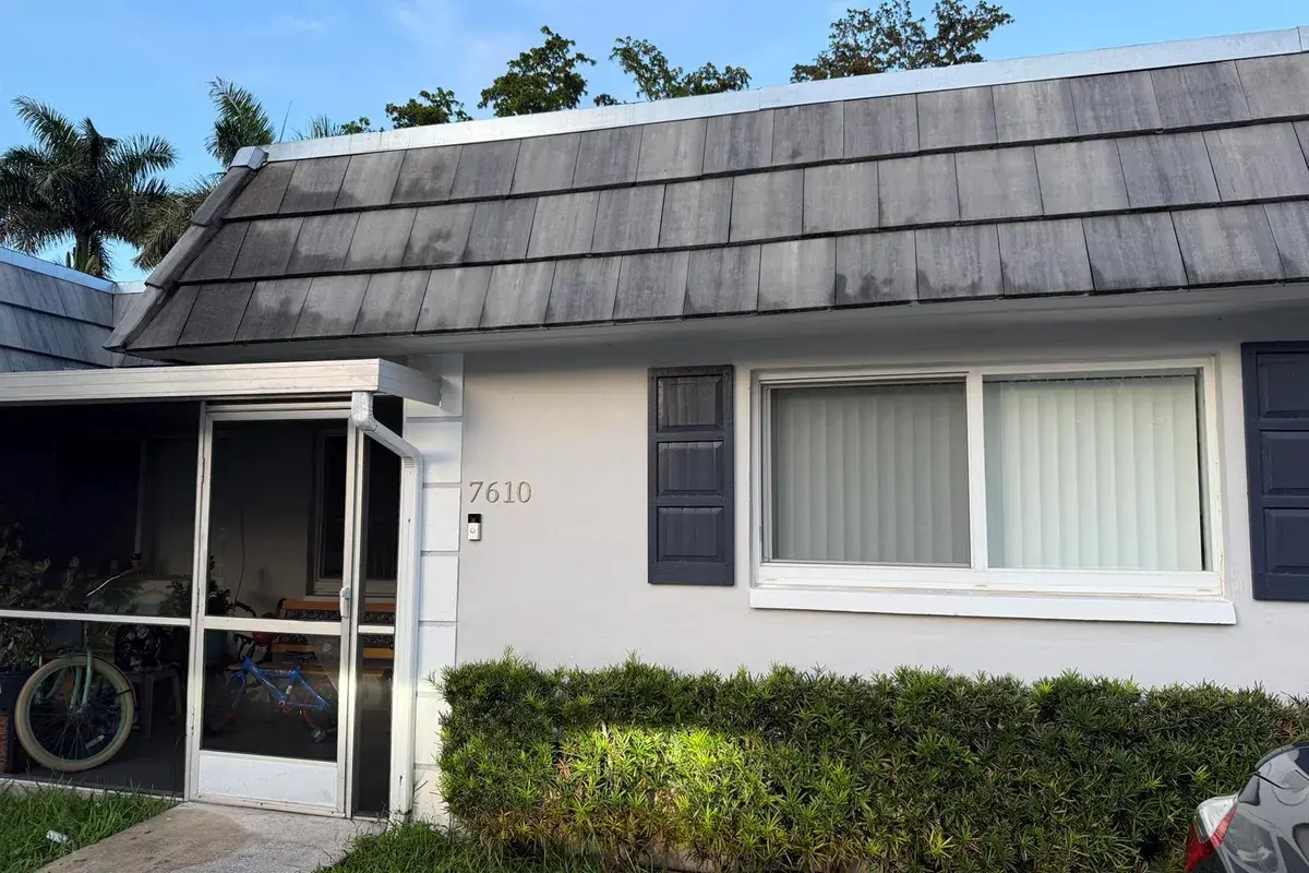 7610 NW 73RD Terrace, Tamarac FL 33321
