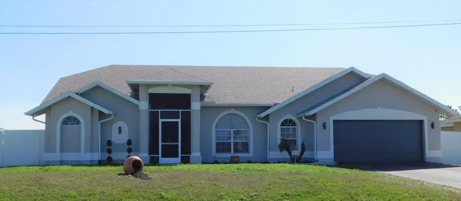 680 MANHATTAN Street E, Lehigh Acres FL 33974 photo 4