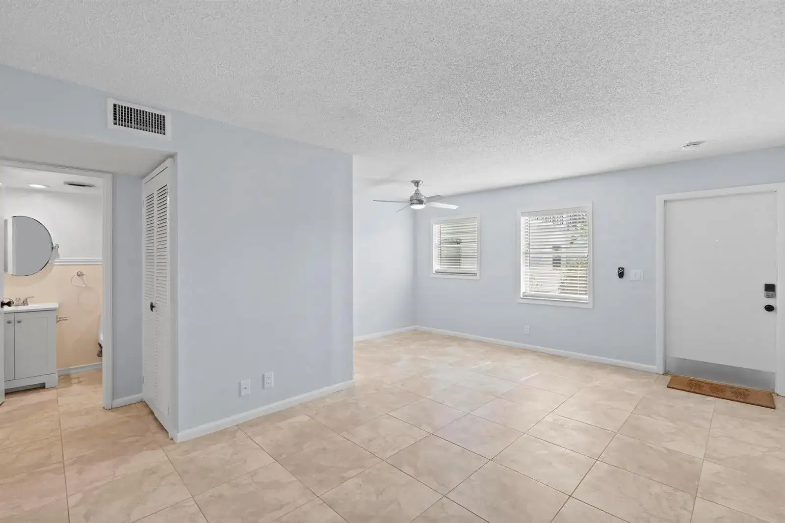 1127 S FEDERAL Highway # 103, FL 33460 photo 5