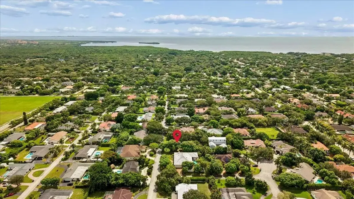 7940 SW 166TH Street, Palmetto Bay FL 33157 photo 2