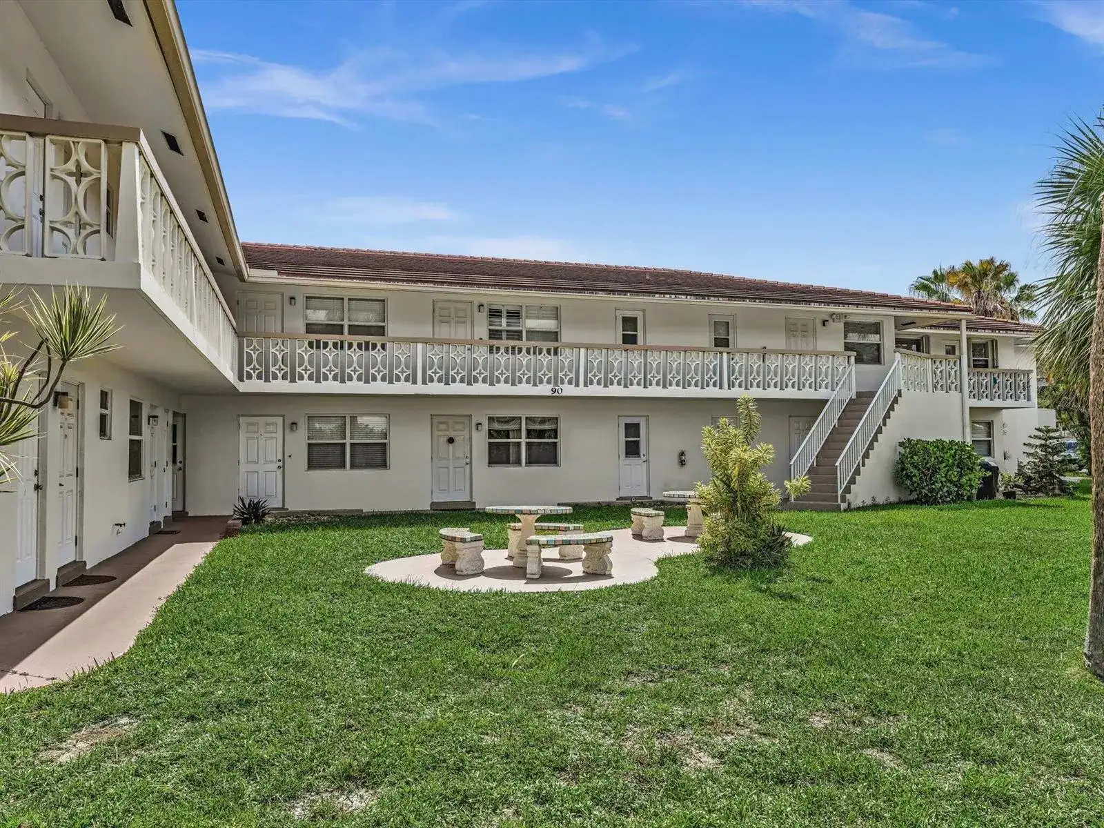 90 NE 19th Avenue # 10, Deerfield Beach FL 33441 photo 3