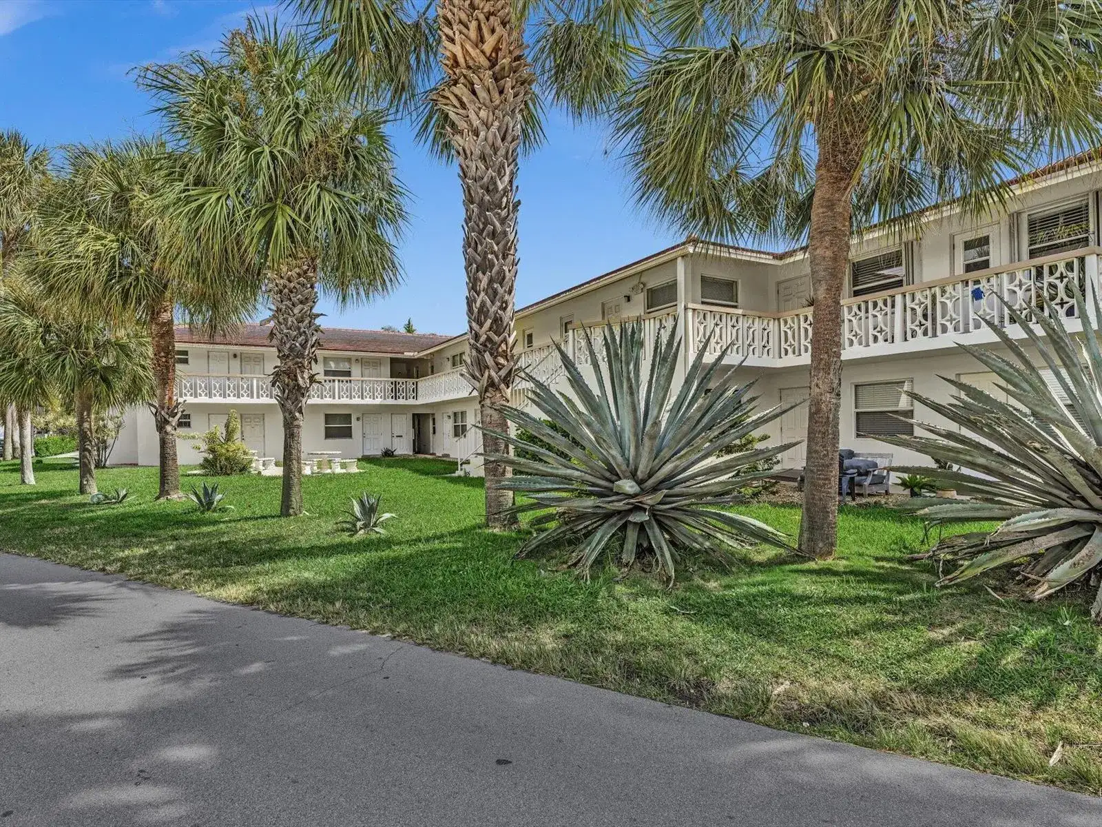 90 NE 19th Avenue # 10, Deerfield Beach FL 33441 photo 4