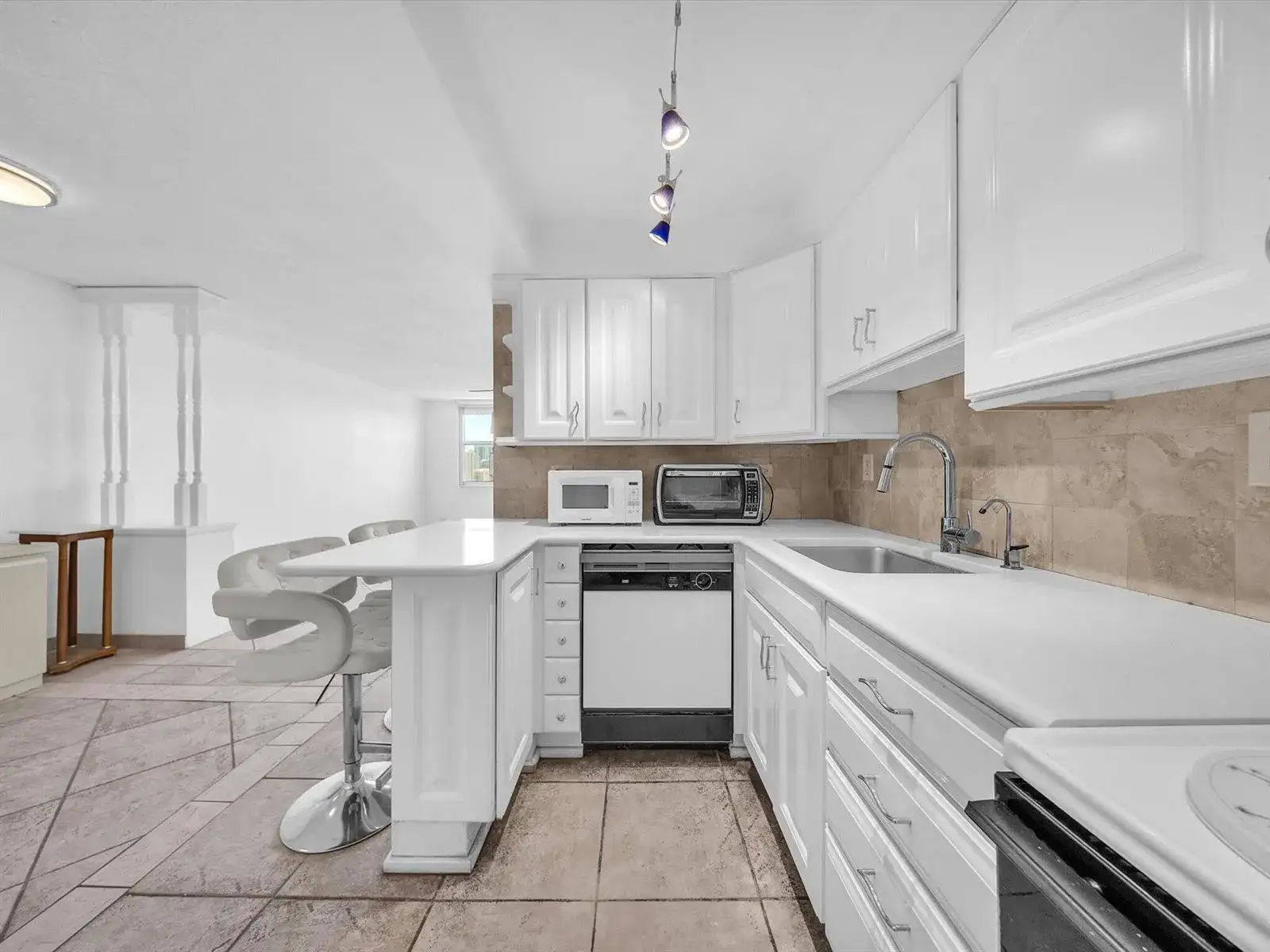 251 174th Street # 2310, Sunny Isles Beach FL 33160 photo 5