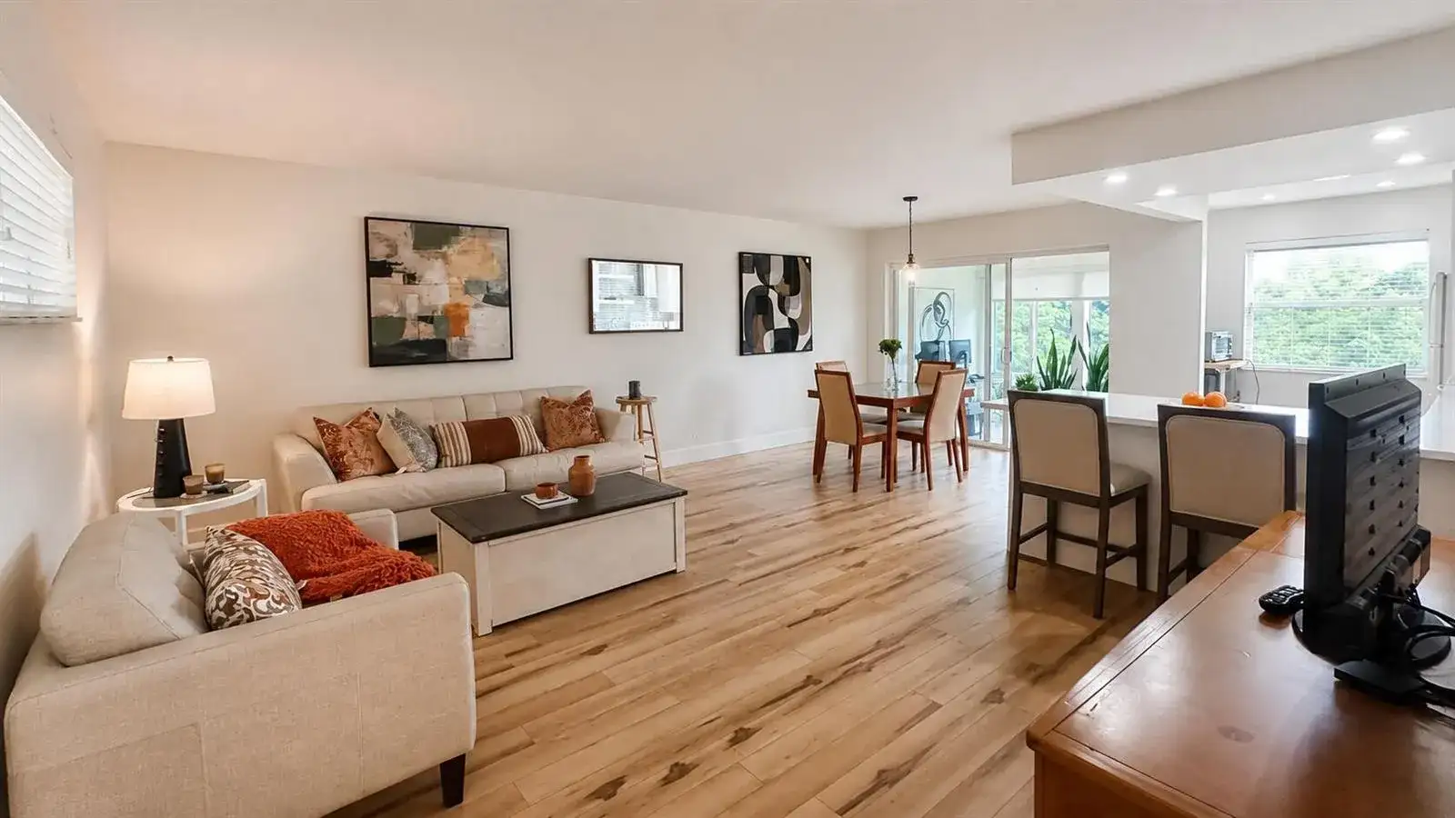21 COLONIAL CLUB Drive # 303, Boynton Beach FL 33435 photo 4