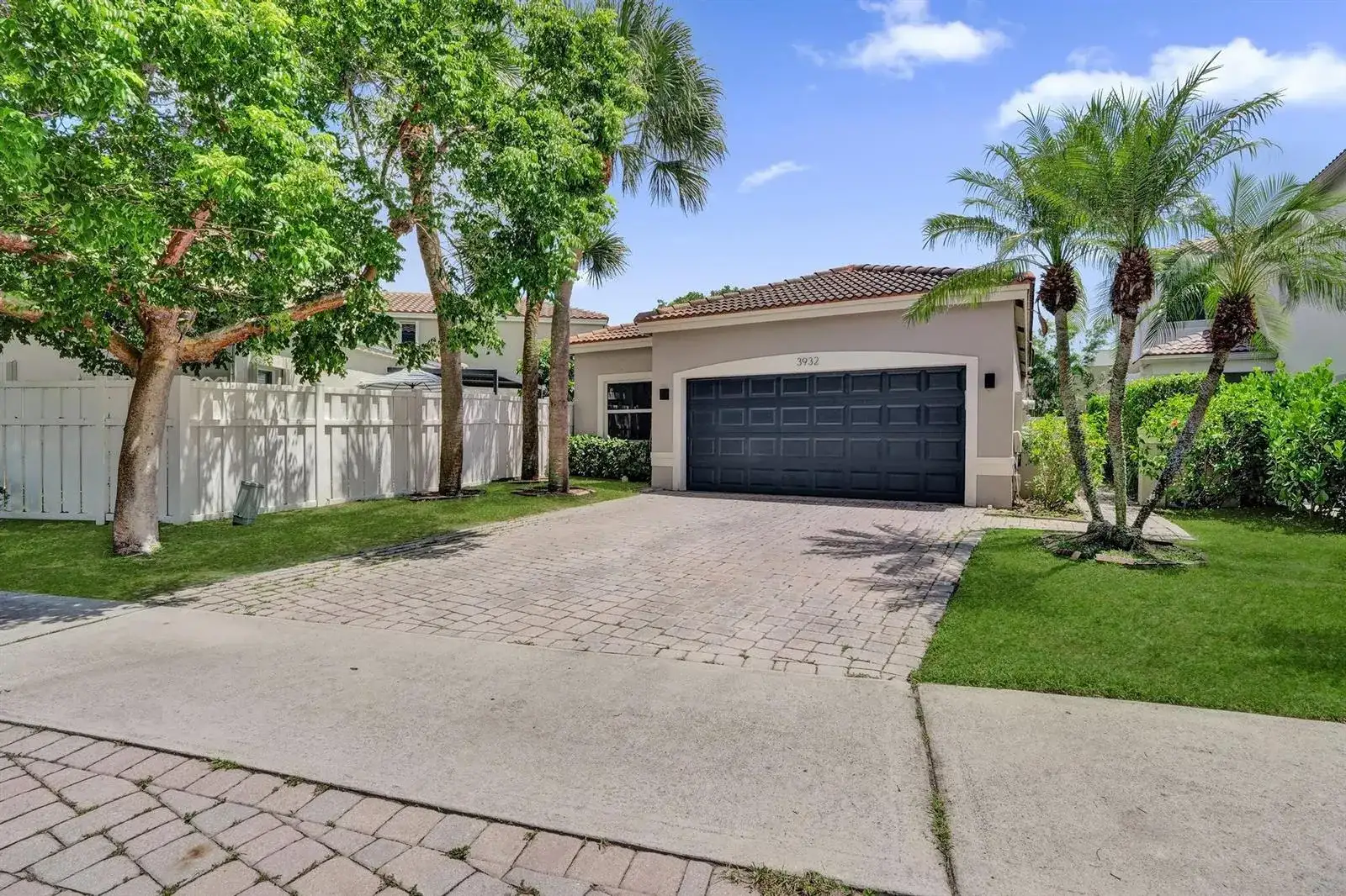 3932 NW 62nd Court, Coconut Creek FL 33073 photo 2