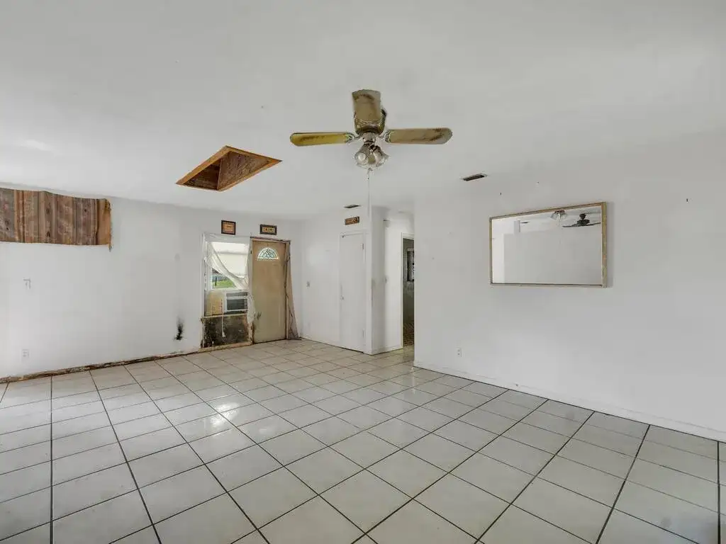 490 Sandia Avenue, Port St. Lucie FL 34983 photo 5
