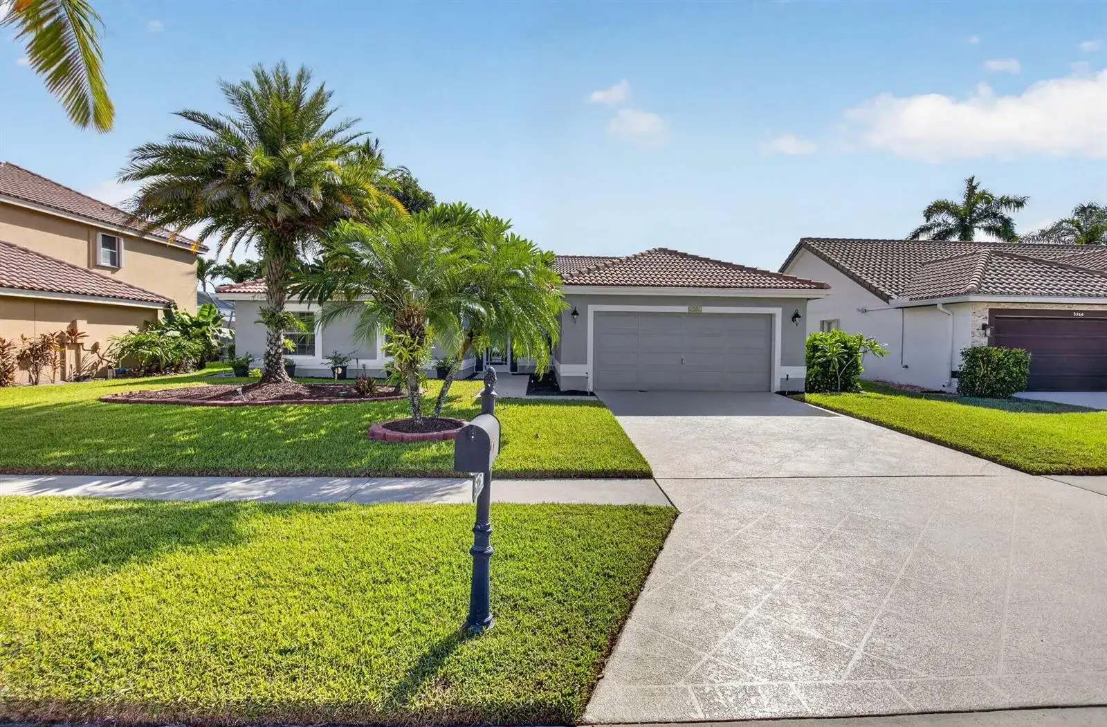 5756 Descartes Circle, Boynton Beach FL 33472 photo 3
