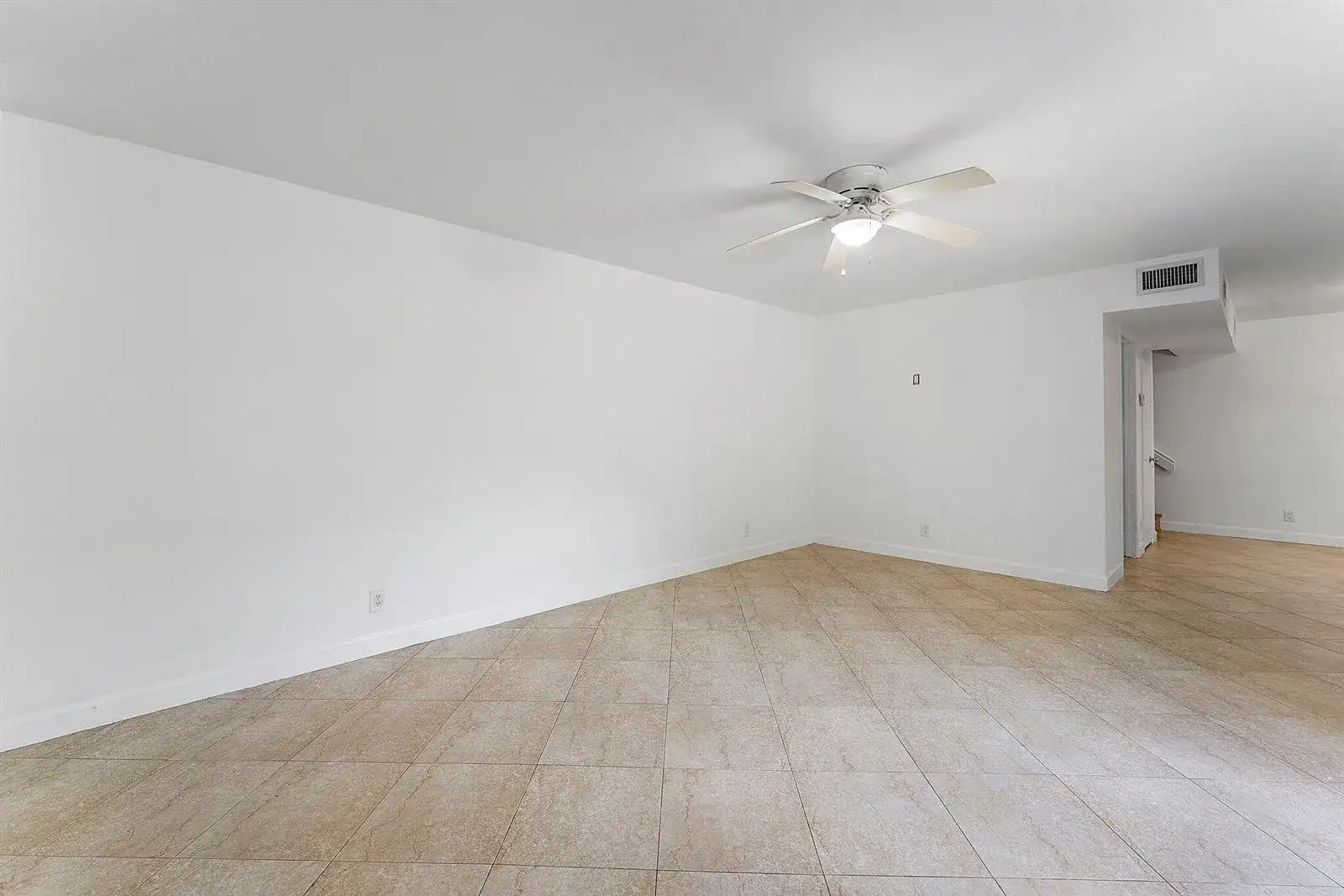 8195 SEVERN Drive # A, Boca Raton FL 33433 photo 5