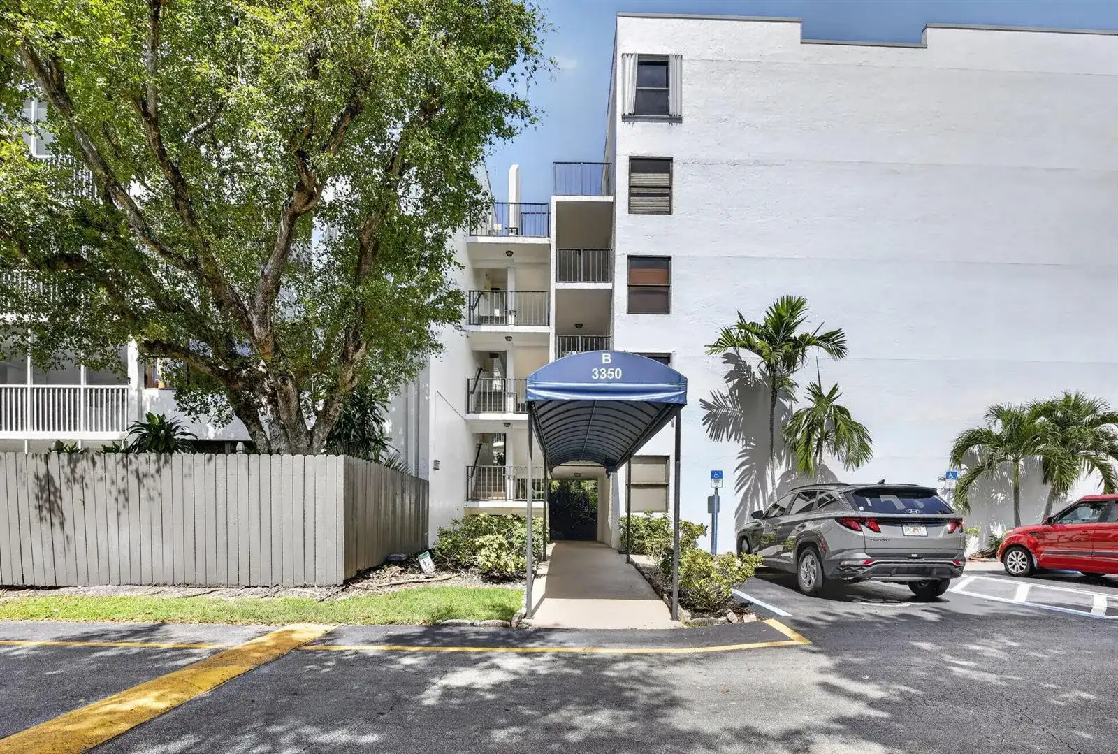 3350 NE 192ND Street # B, Aventura FL 33180 photo 2