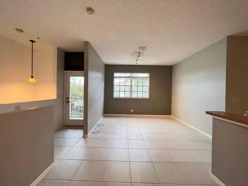 117 Lighthouse Circle # J, Tequesta FL 33469 photo 5