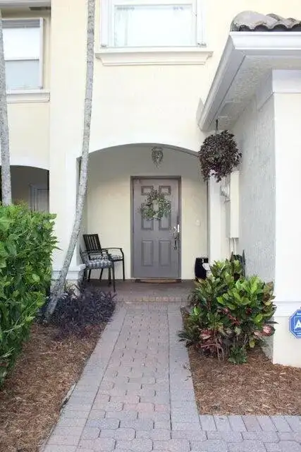 13394 Georgian Court, Wellington FL 33414 photo 2