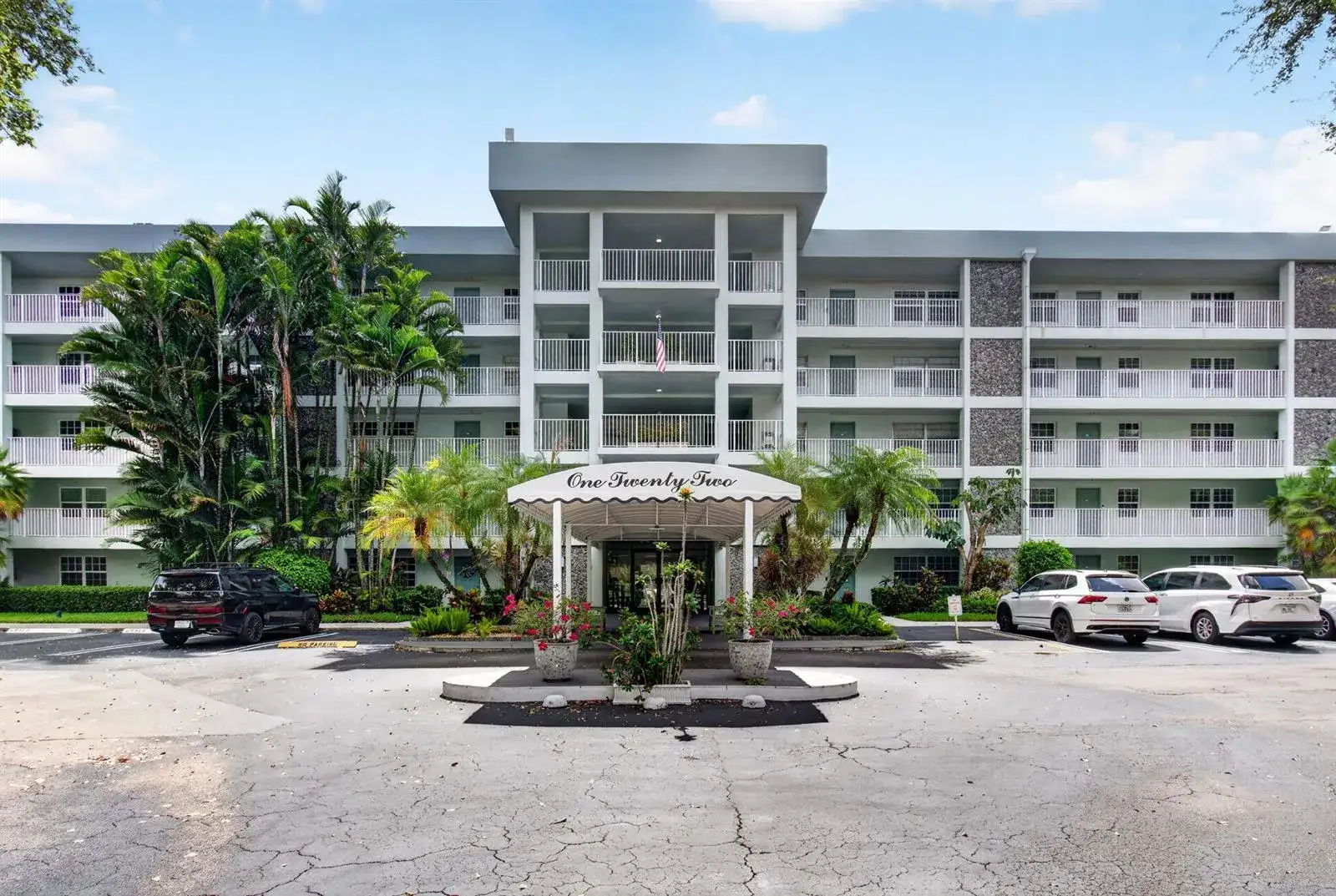 802 CYPRESS GROVE Lane # 309, Pompano Beach FL 33069 photo 2