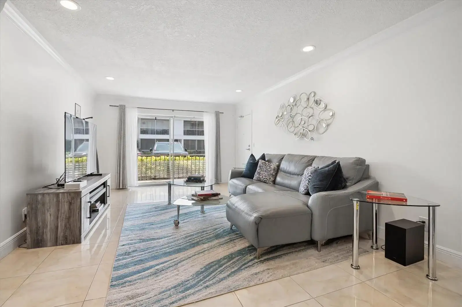 6287 BAY CLUB Drive # 2, Fort Lauderdale FL 33308 photo 2