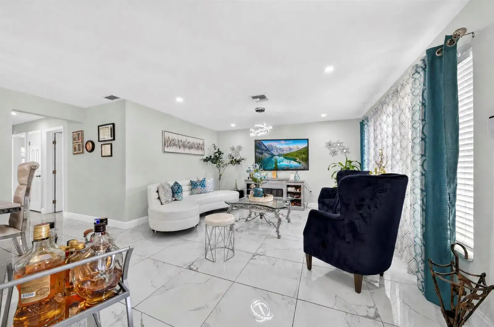 7961 N NORMANDY Street, Miramar FL 33023 photo 5