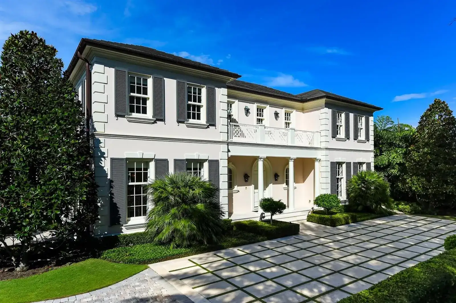 255 Wells Road, Palm Beach FL 33480 photo 2