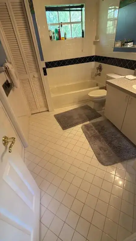 827 Squire Drive, Wellington FL 33414 photo 2