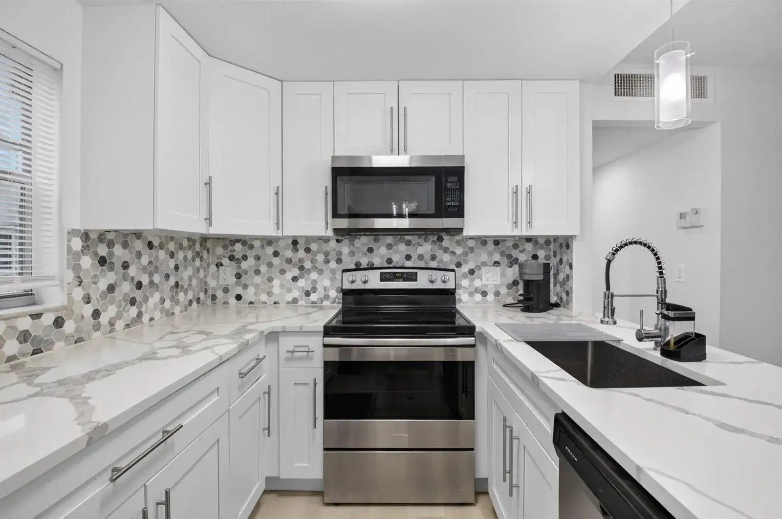 352 Brittany H, Delray Beach FL 33446 photo 2