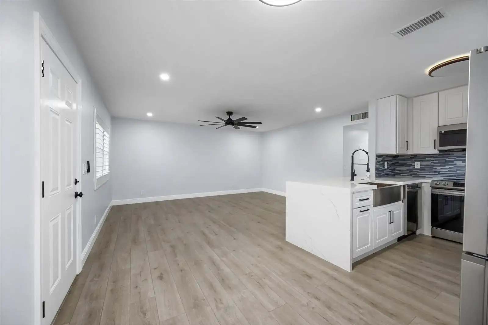 29 Burgundy Drive # A, Delray Beach FL 33484 photo 3