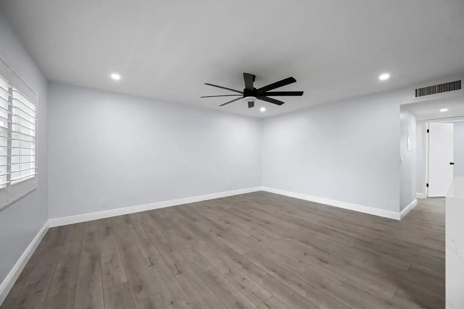 29 Burgundy Drive # A, Delray Beach FL 33484 photo 4