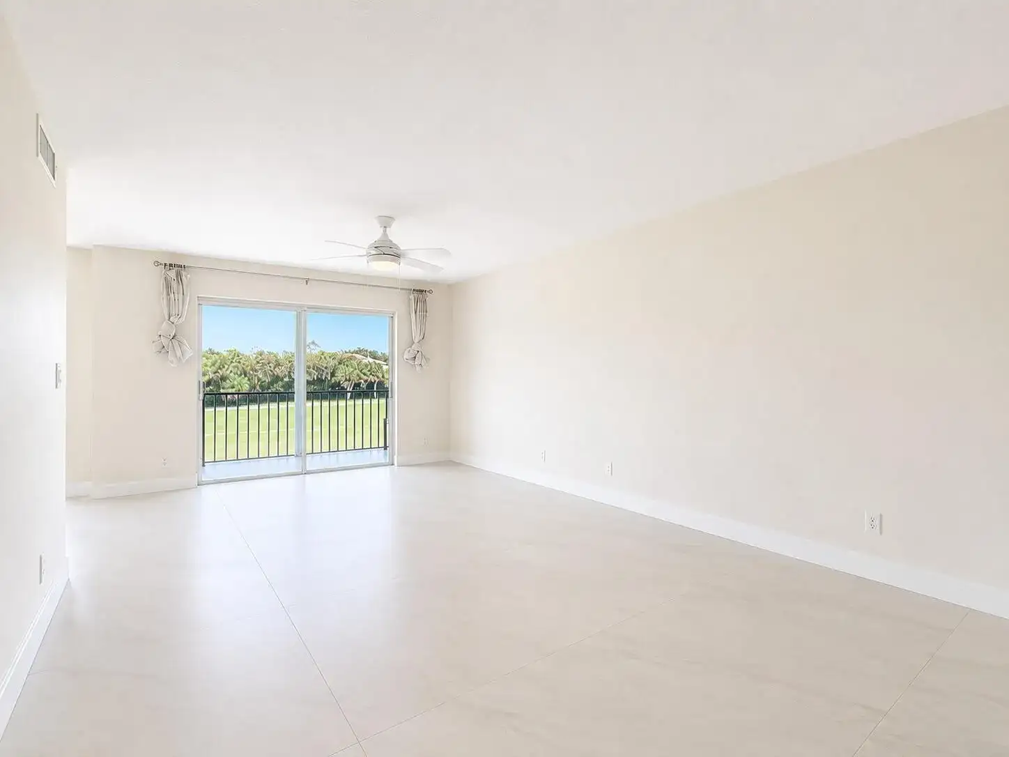 9411 N Hollybrook Lake Drive # 310, Pembroke Pines FL 33025 photo 5
