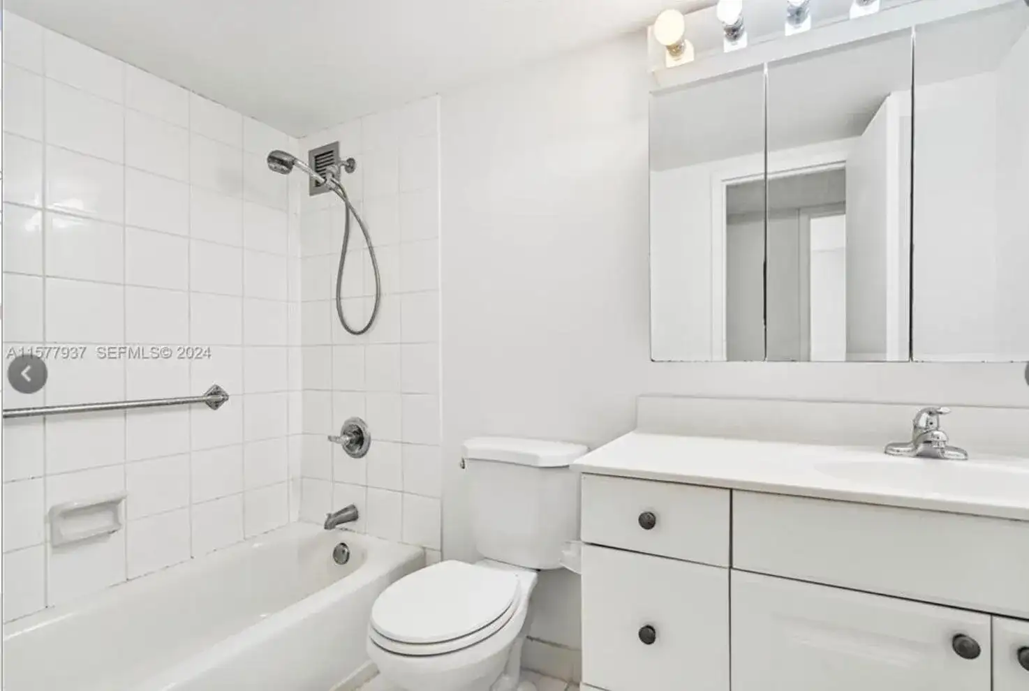 2001 ATLANTIC SHORES Boulevard # 109, Hallandale Beach FL 33009 photo 5