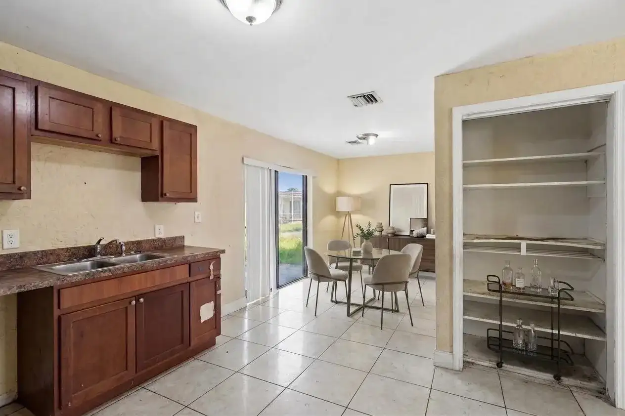 6516 SW 33RD Street, Miramar FL 33023 photo 3