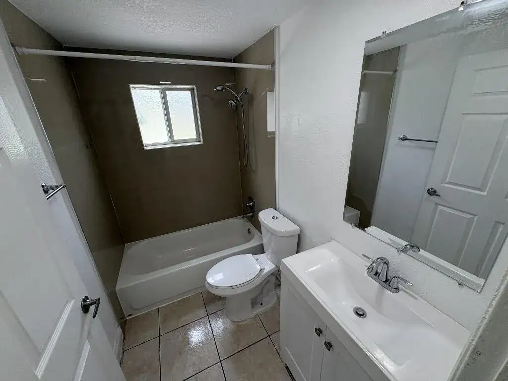 4271 NW 5TH Street # 128, Plantation FL 33317 photo 2