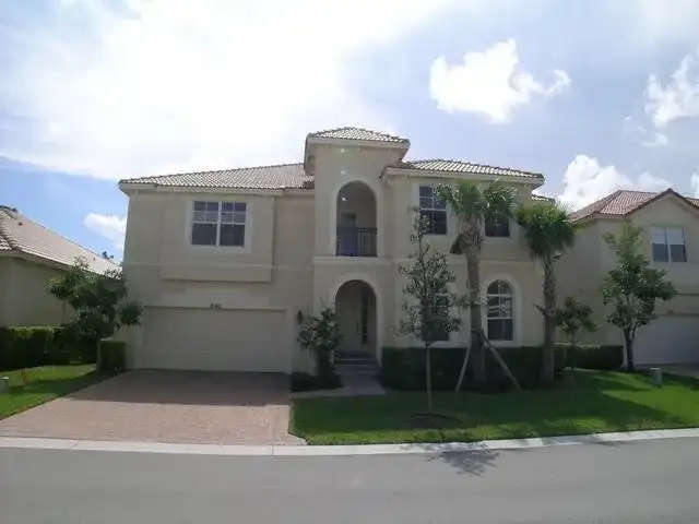 8120 Bautista Way, Palm Beach Gardens FL 33418