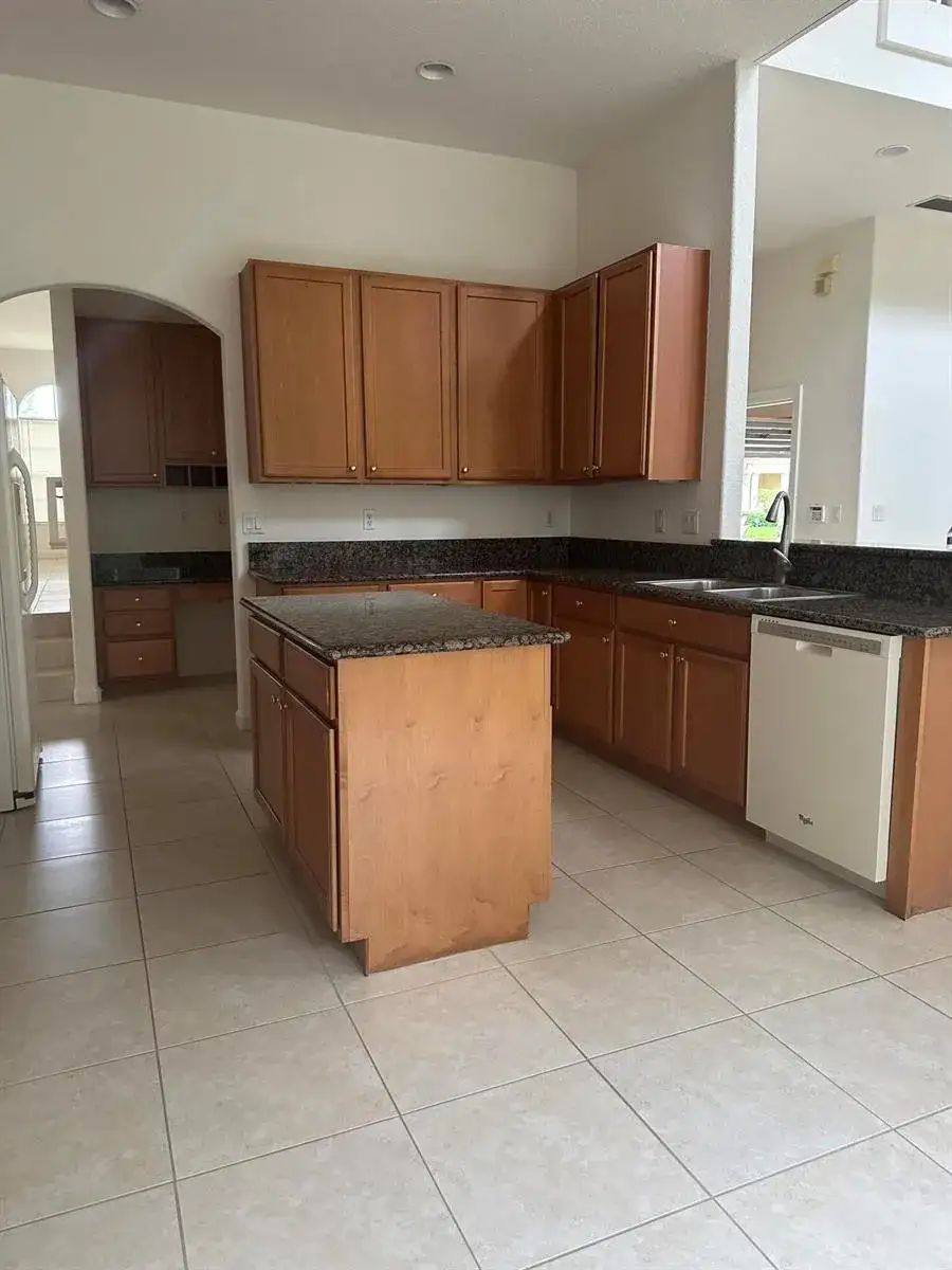 8120 Bautista Way, Palm Beach Gardens FL 33418 photo 4