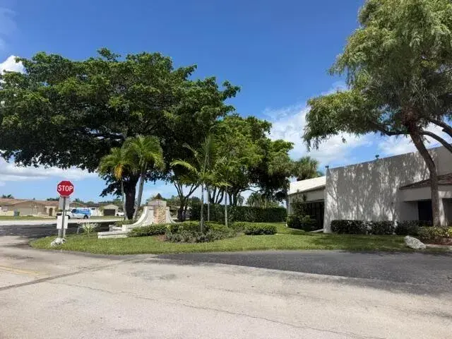 6600 ROYAL PALM Boulevard # 215B, Margate FL 33063