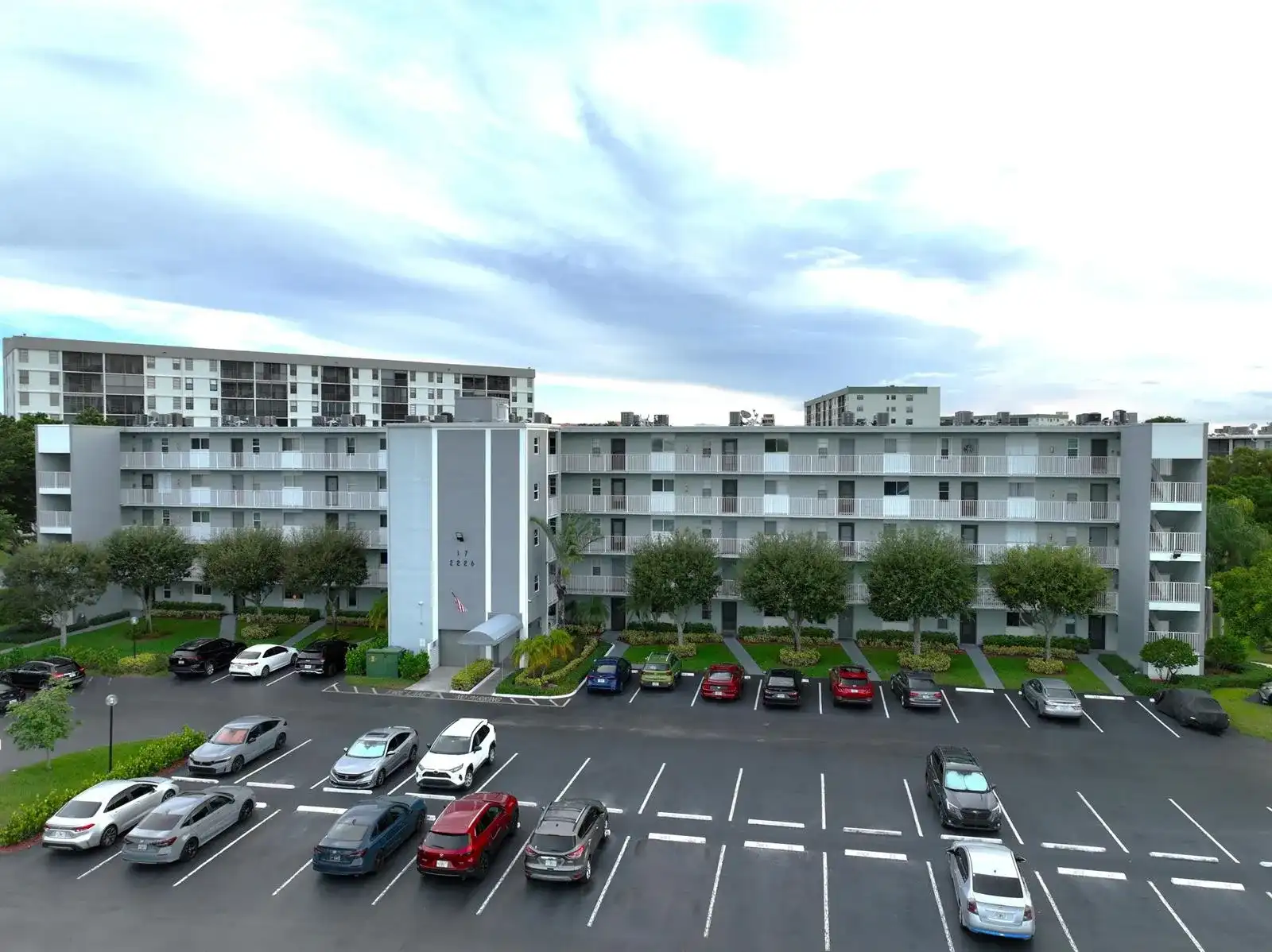 2226 N CYPRESS BEND Drive # 103, Pompano Beach FL 33069