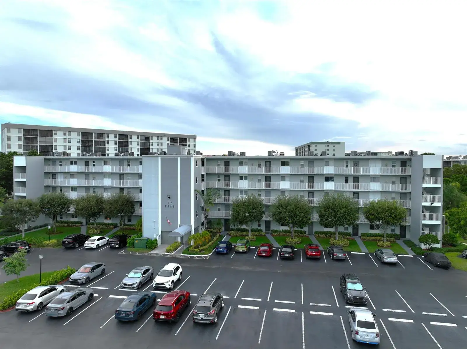 2226 N CYPRESS BEND Drive # 103, Pompano Beach FL 33069