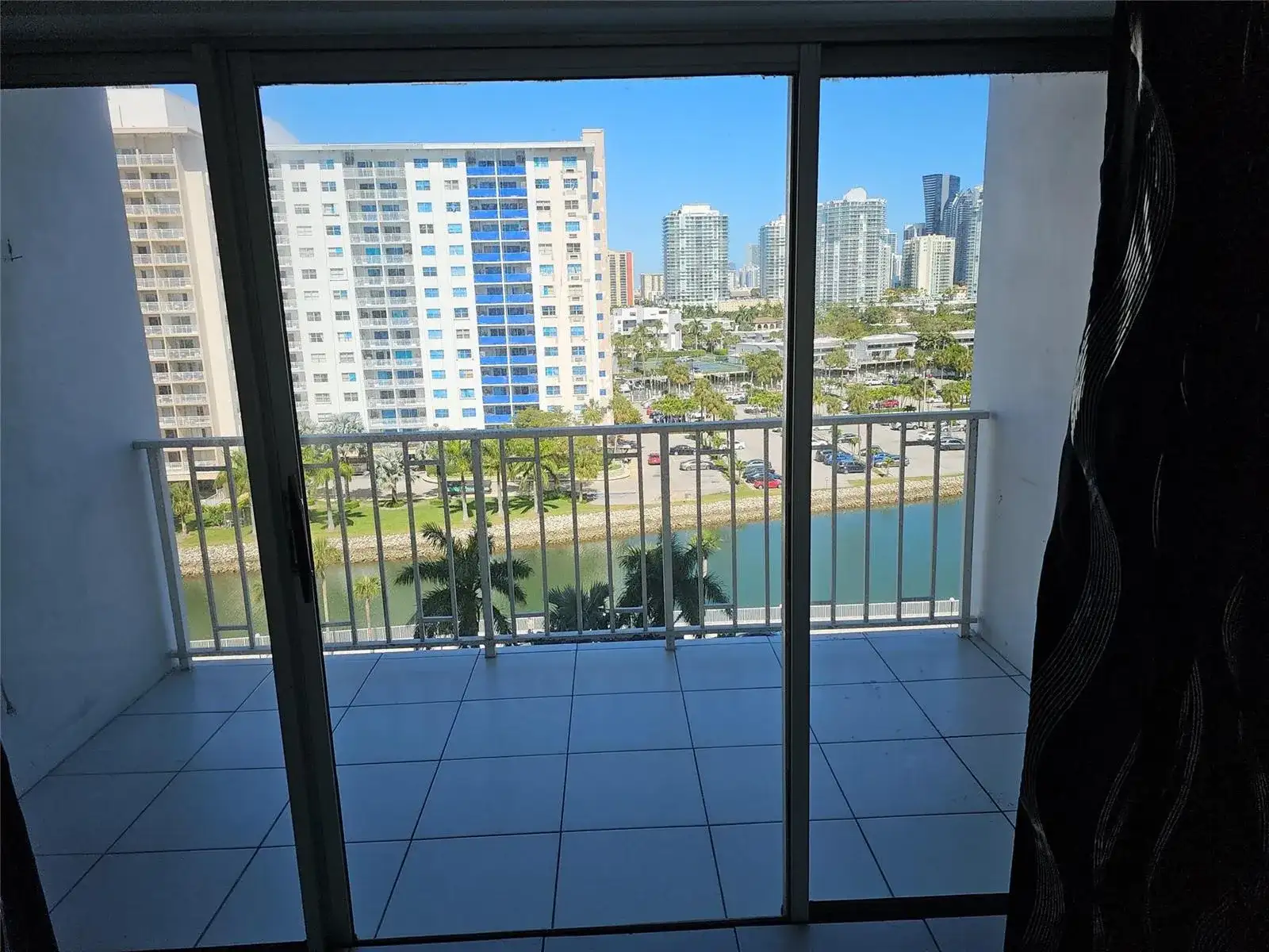 500 BAYVIEW Drive # 817, Sunny Isles Beach FL 33160 photo 4