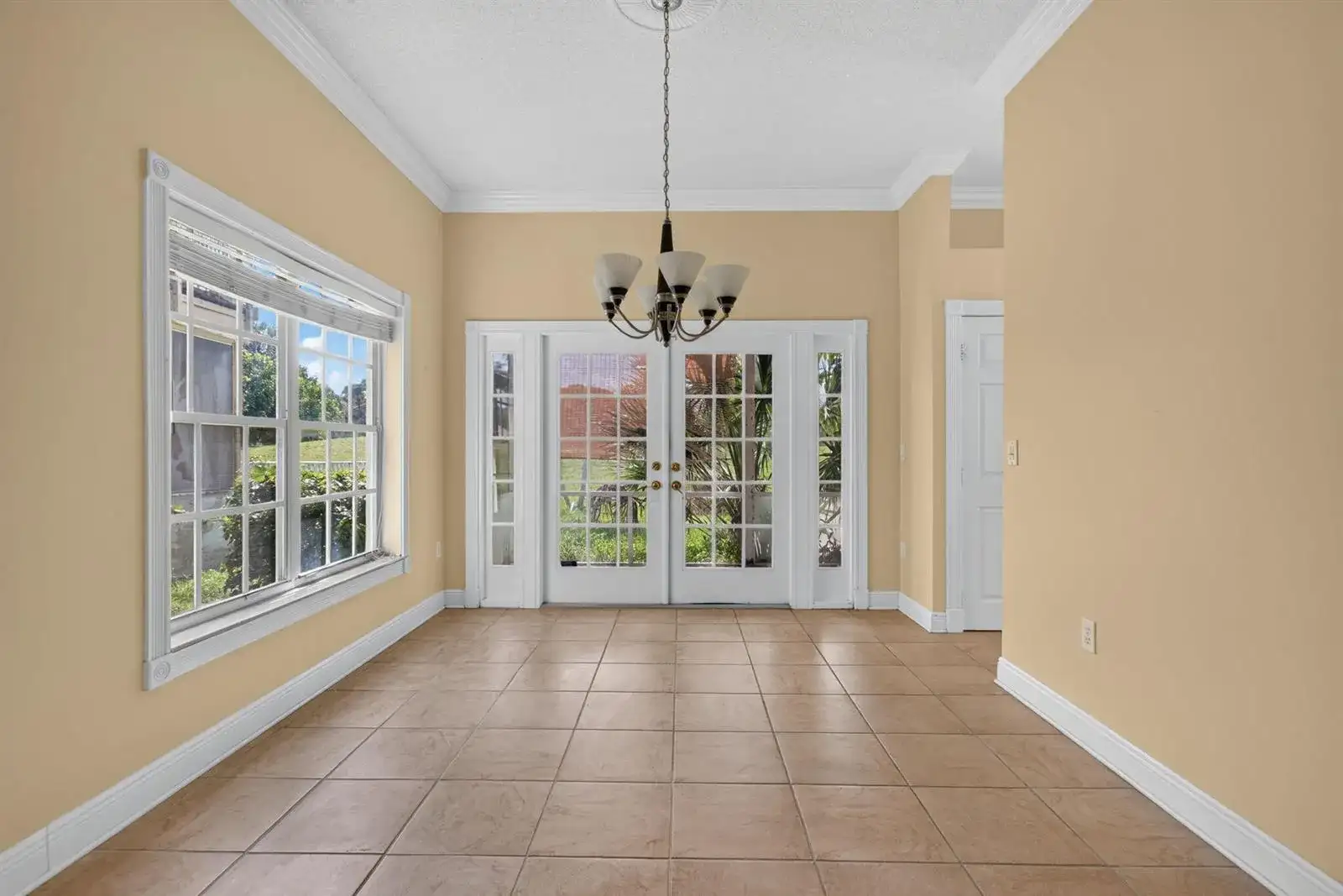 3151 NW 72ND Avenue, Margate FL 33063 photo 3