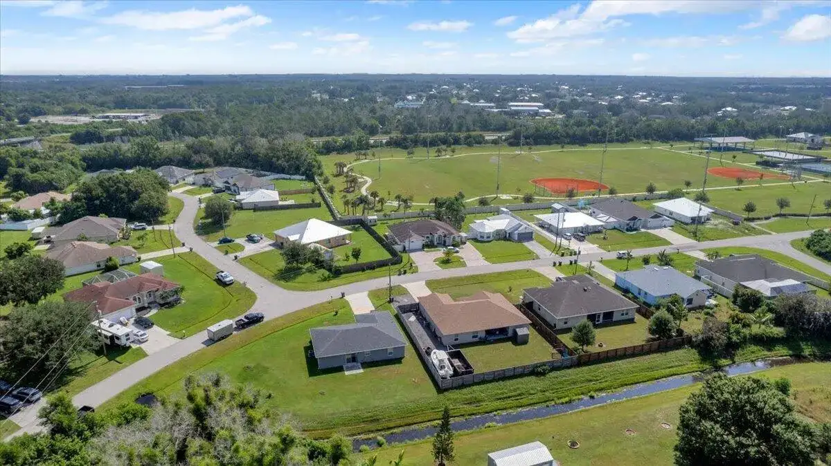 5263 NW East Delwood Drive, Port St. Lucie FL 34986 photo 3