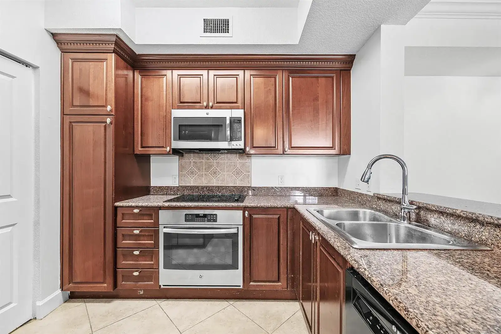 1660 Renaissance Commons Boulevard # 2421, Boynton Beach FL 33426 photo 2