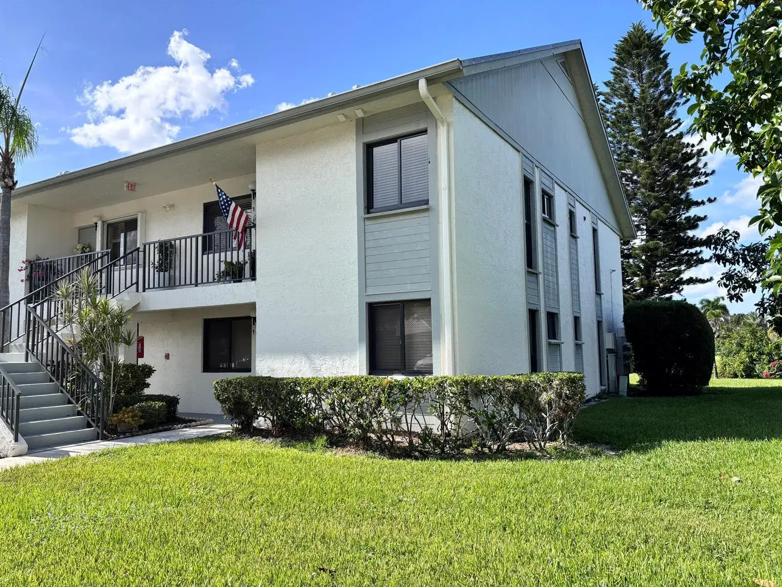 2071 NW 21st Terrace, Stuart FL 34994 photo 3