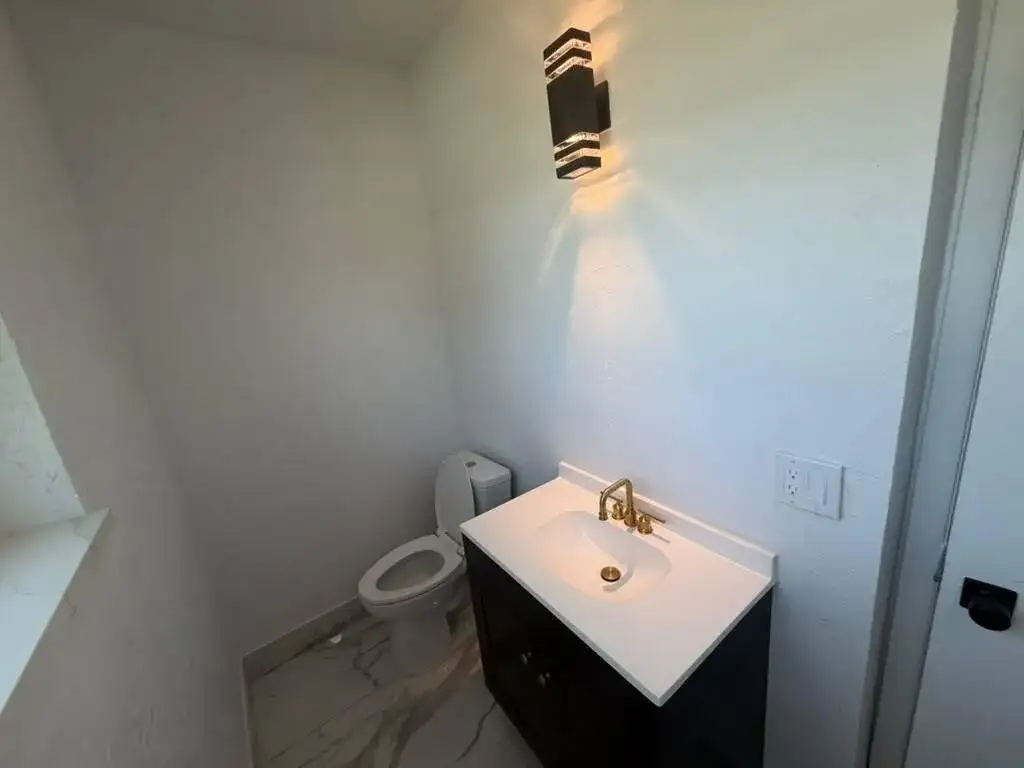 3911 NW 32ND Avenue, Lauderdale Lakes FL 33309 photo 4