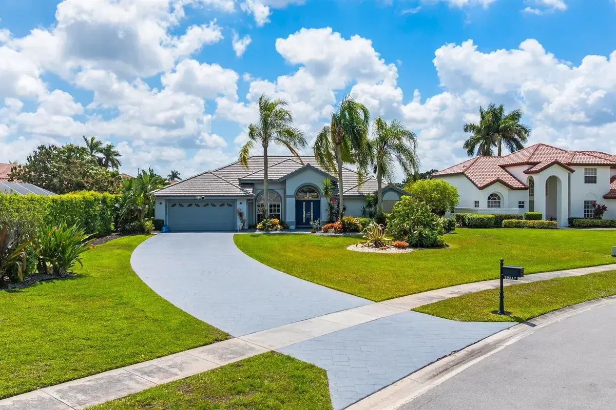 20317 Hacienda Court, Boca Raton FL 33498