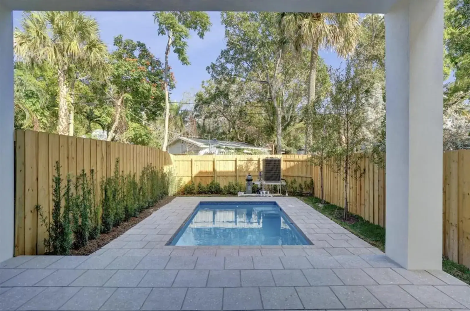 606-608 SW 7TH Avenue, Fort Lauderdale FL 33315 photo 3