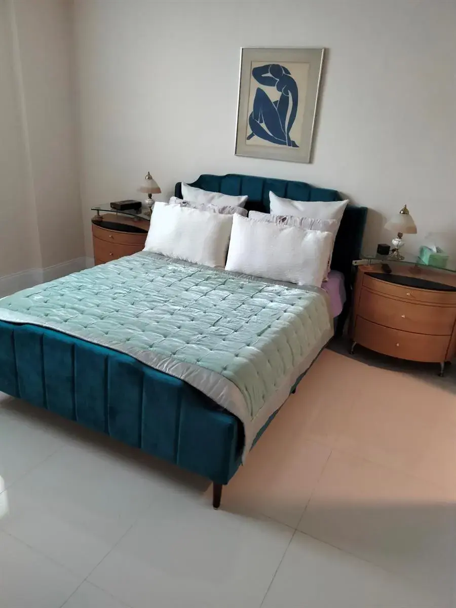 4250 Galt Ocean Drive # 10k, Fort Lauderdale FL 33308